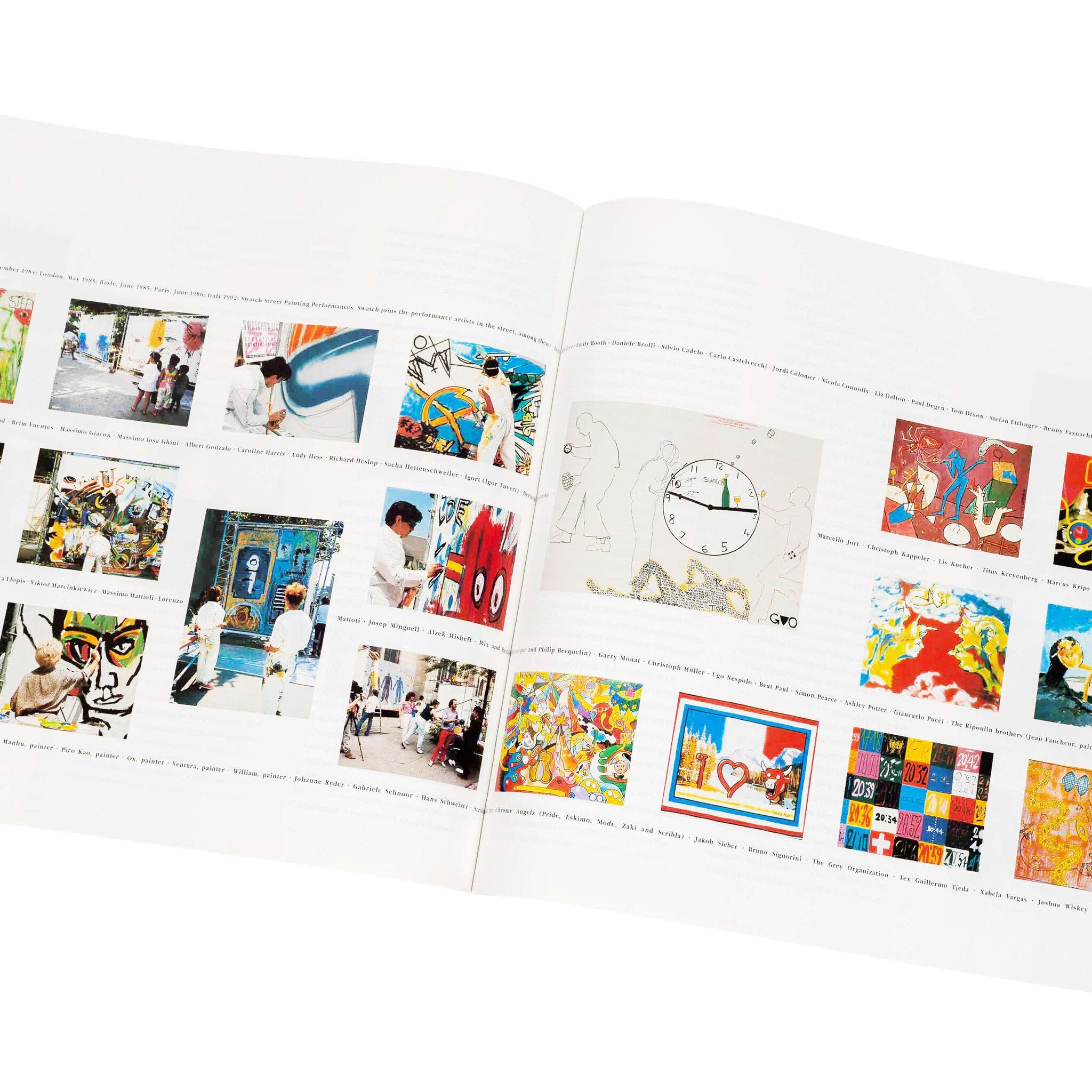 Set van twee catalogi Swatch Catalogus 1983 - 1992, Swatch Catalogus 1995 -1997 met vijf Swatch pins-zoom-10