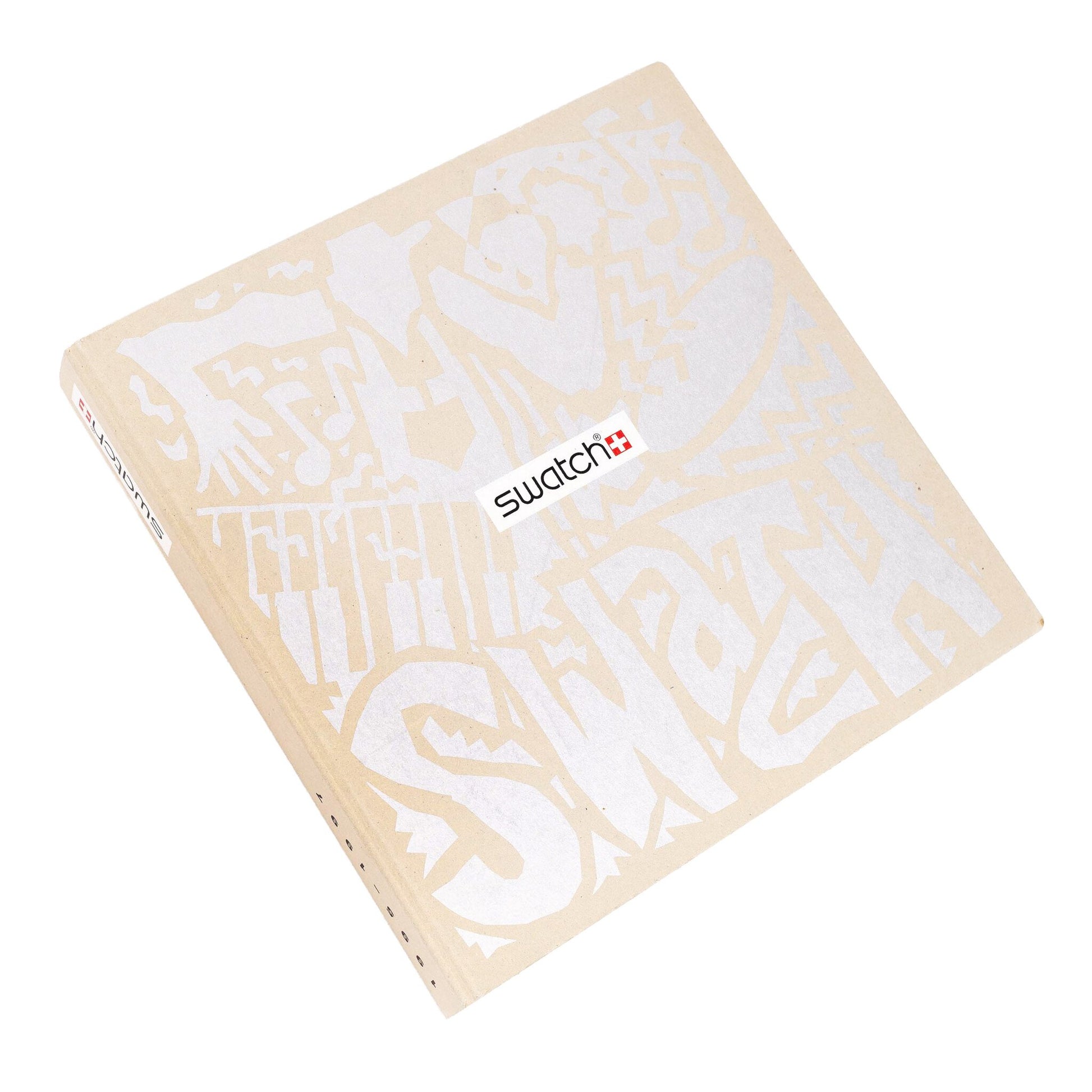 Set van twee catalogi Swatch Catalogus 1983 - 1992, Swatch Catalogus 1995 -1997 met vijf Swatch pins-3