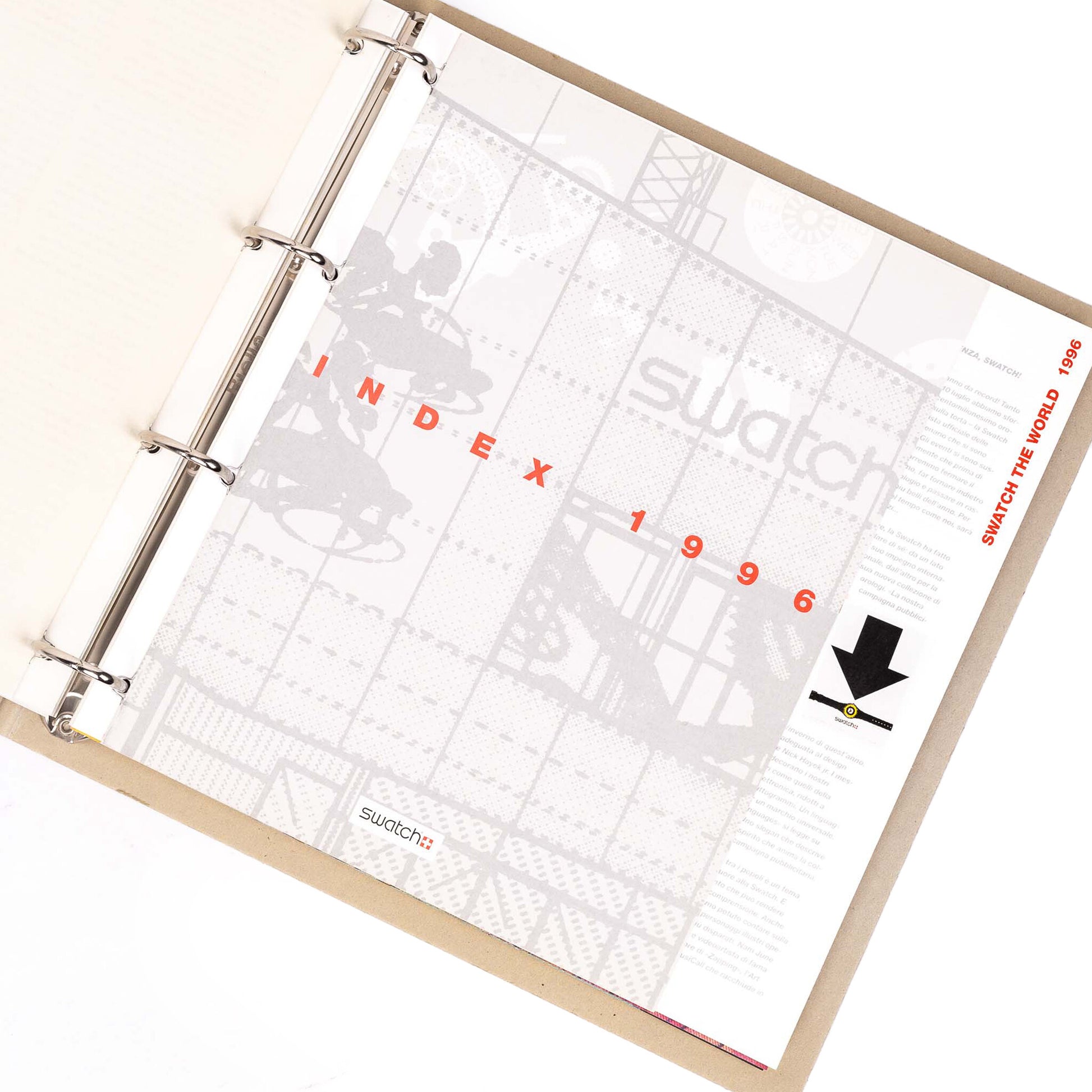 Set van twee catalogi Swatch Catalogus 1983 - 1992, Swatch Catalogus 1995 -1997 met vijf Swatch pins-5