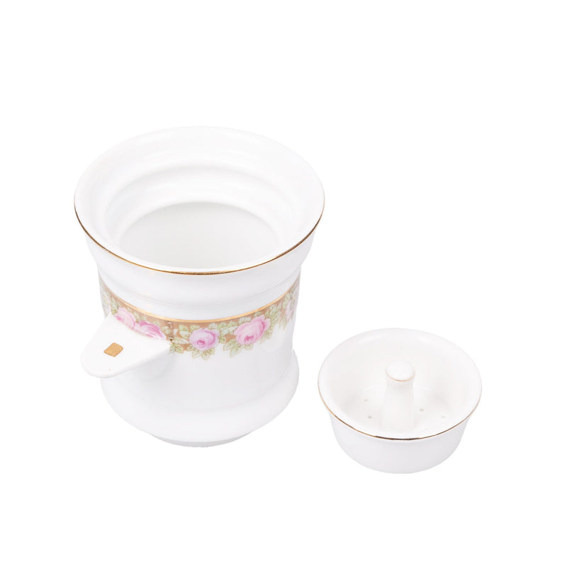 Koffiezetpot met koffiekopjes-zoom-