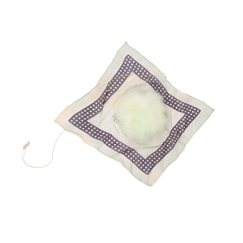 Sachet, speld en broche;  20e eeuw-zoom-
