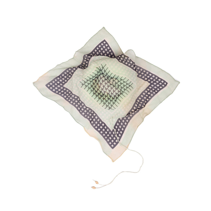 Sachet, speld en broche;  20e eeuw-zoom-