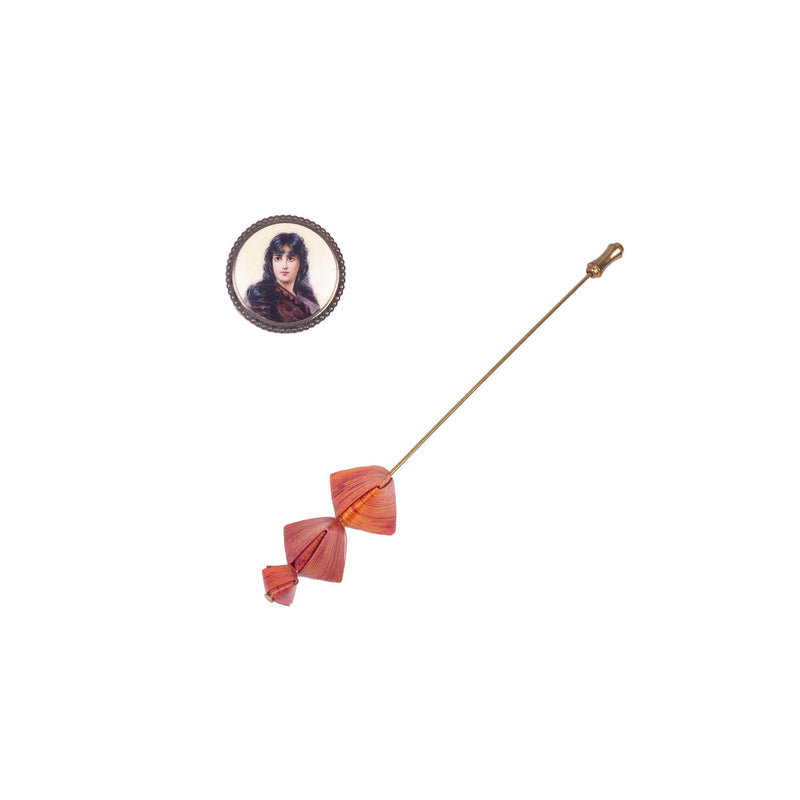 Sachet, speld en broche;  20e eeuw-zoom-