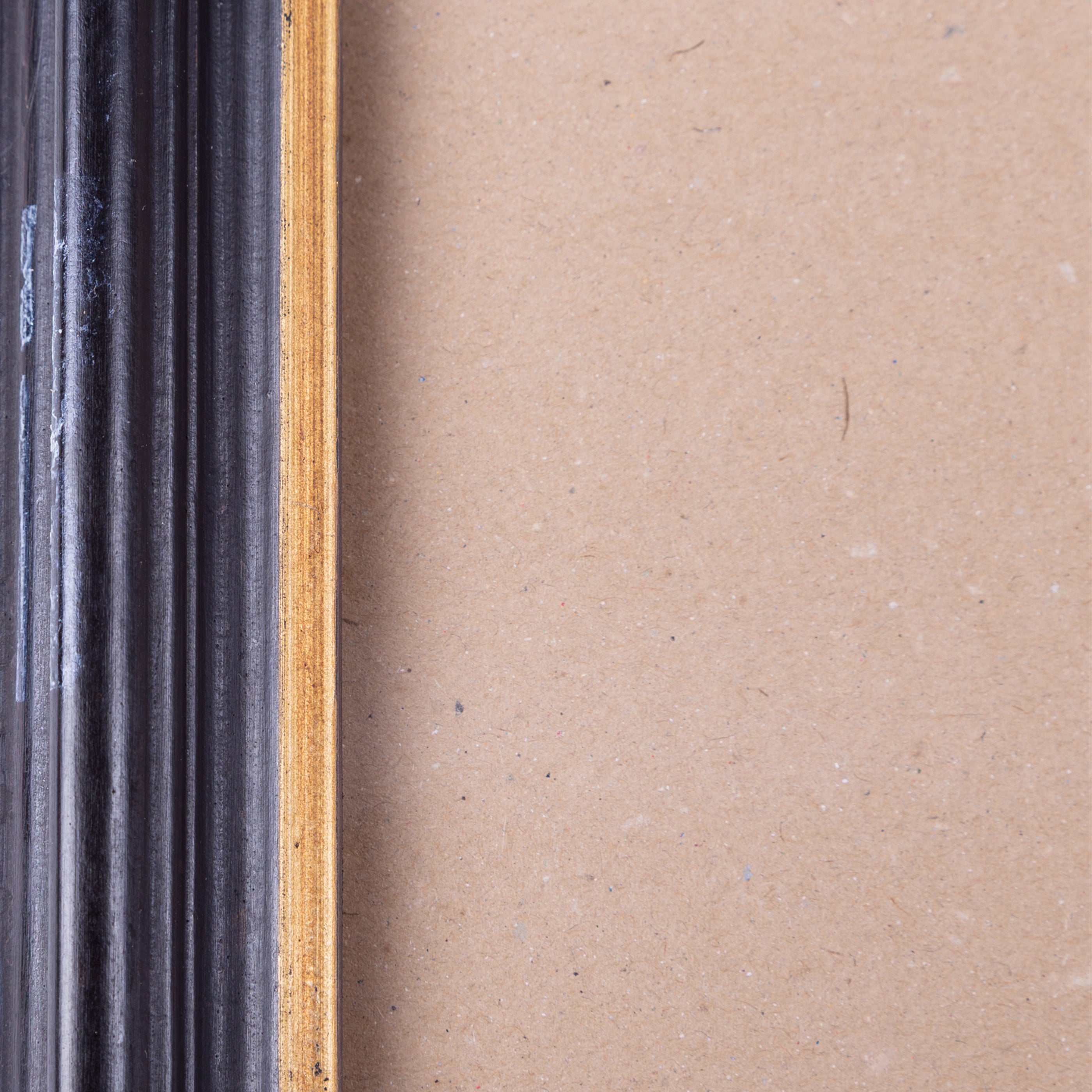 Zwarte houten lijst; ca. 79,5 x 68,5 x 3 cm; 20e eeuw