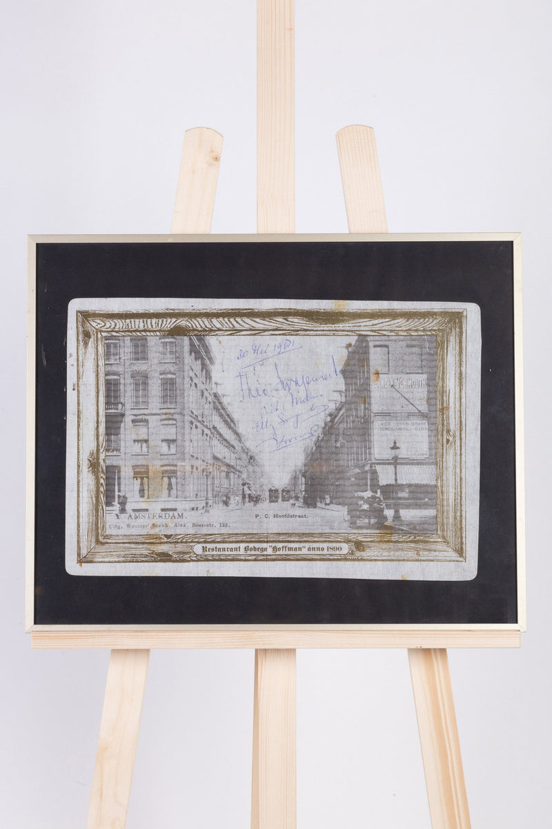 Placemat met handtekeningen van o.a. Theo Swagemakers, 1981-zoom-