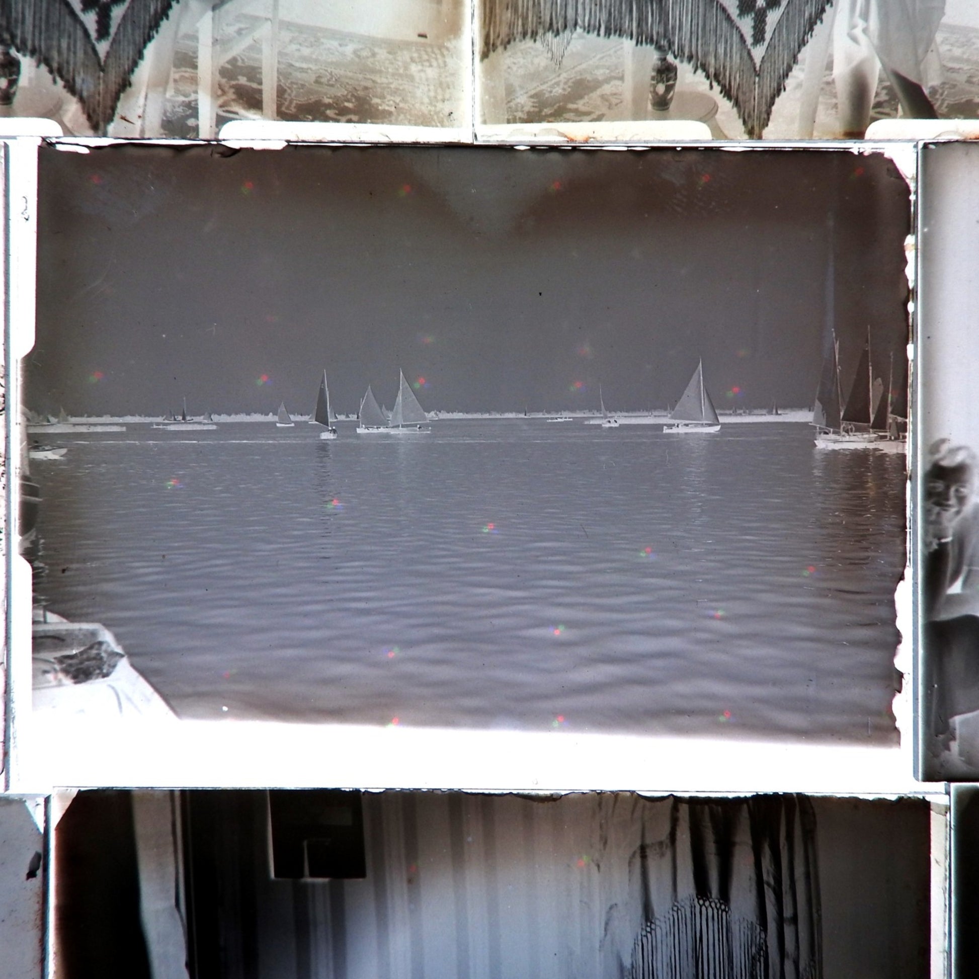 Platencamera met foudraal glasnegatieven, 20e eeuw-11